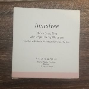 Innisfree Dewy Glow Trio